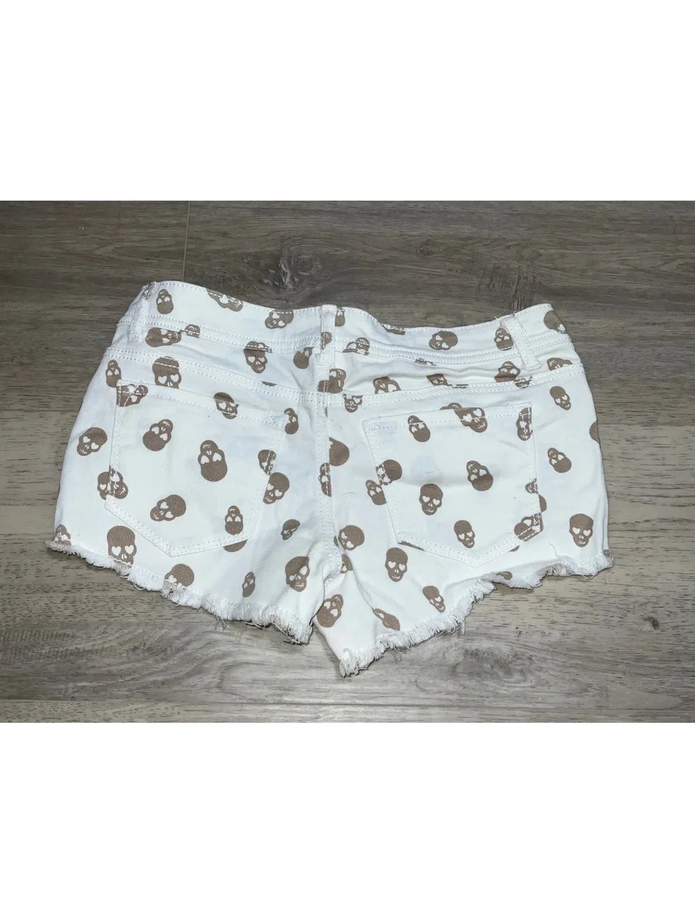 No Boundaries Women's Khaki Skull Print Denim Shorts Size 9